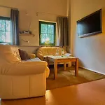 Mit Sauna - Kleines Zur Ofenschenke Hotel